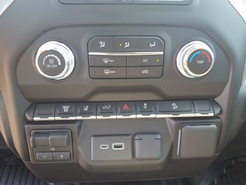 New 2026 GMC Sierra 2500 Pro AWD/4WD image 15