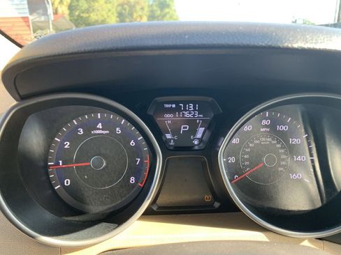 Used 2012 Hyundai Elantra Limited w/ Technology Pkg 5 image 14