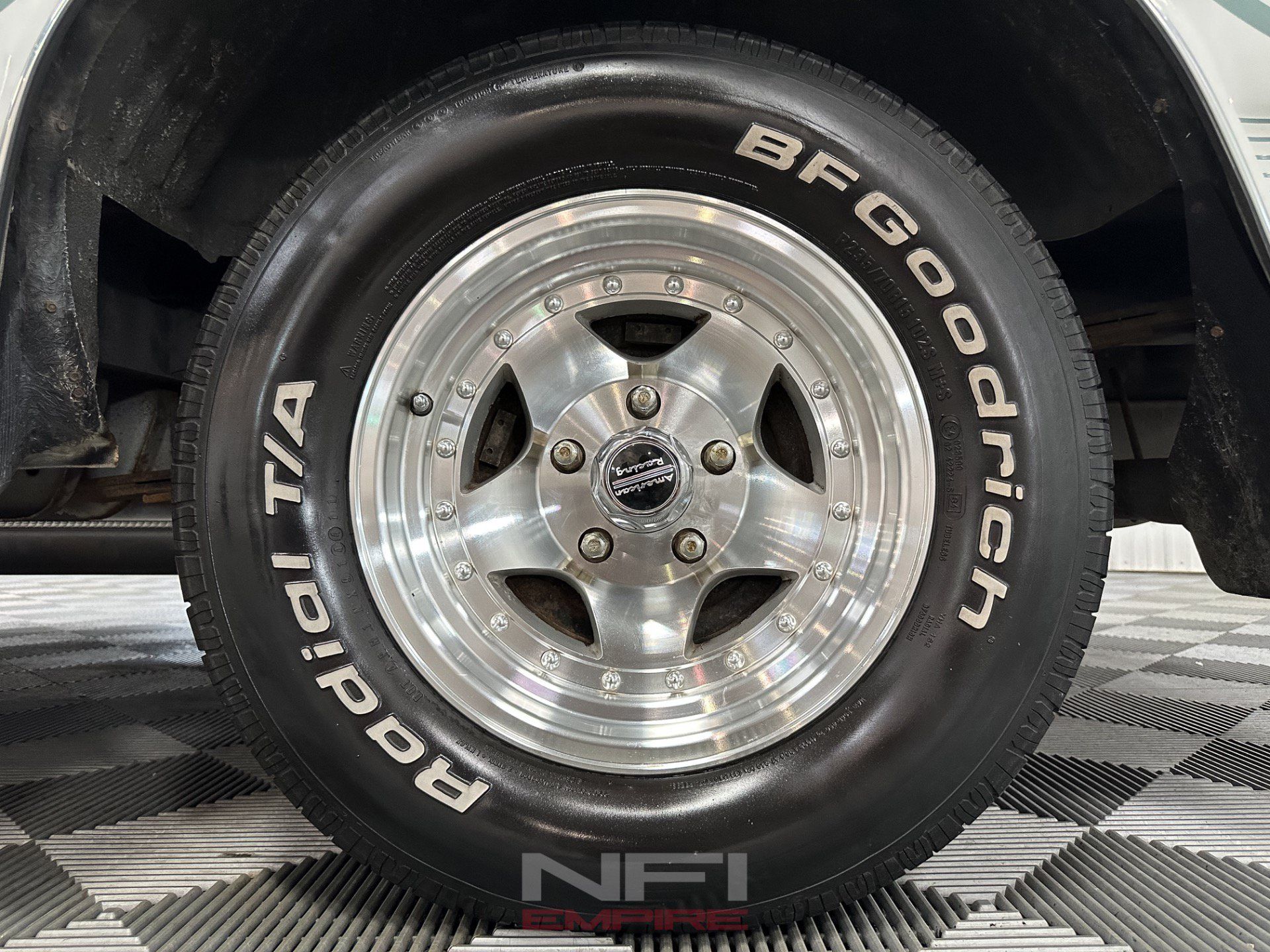 Used 1992 Chevrolet G20 RWD image 22