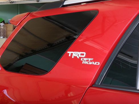 Used 2017 Toyota 4Runner TRD Off-Road Premium AWD/4WD image 26