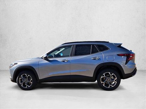 New 2026 Chevrolet Trax LT w/ LT Convenience Package image 5