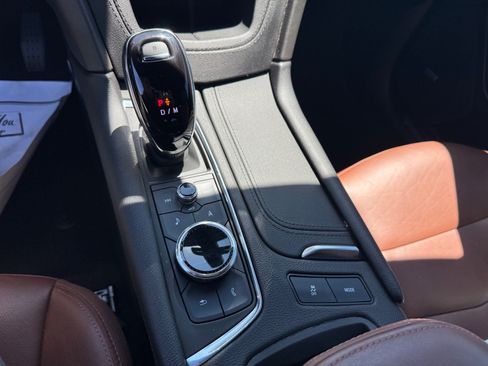 Used 2022 Cadillac XT5 Premium Luxury w/ Technology Package FWD image 15