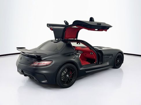 Used 2011 Mercedes-Benz SLS AMG Coupe image 36