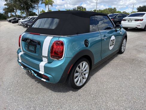 Used 2020 MINI Cooper S w/ Signature Upholstery Package FWD image 4
