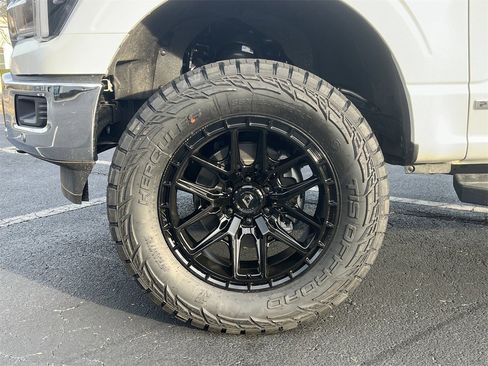 New 2025 Ford F150 Lariat w/ Equipment Group 502A High image 34