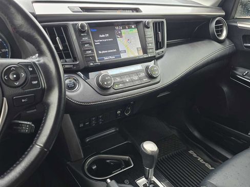 Certified 2017 Toyota RAV4 Limited image 29