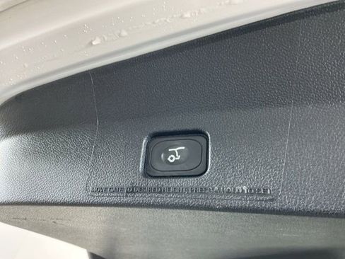 Used 2016 Ford Explorer Platinum image 35