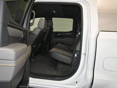Used 2024 Chevrolet Silverado 1500 ZR2 w/ Technology Package AWD/4WD image 25