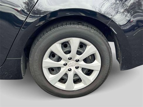 Certified 2023 Toyota Corolla LE image 14