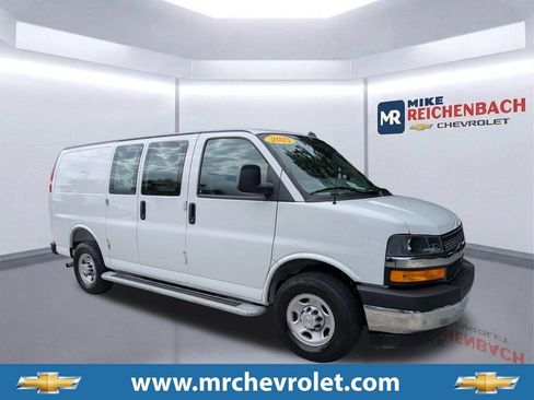 Used 2025 Chevrolet Express 2500 w/ Driver Convenience Package RWD image 1
