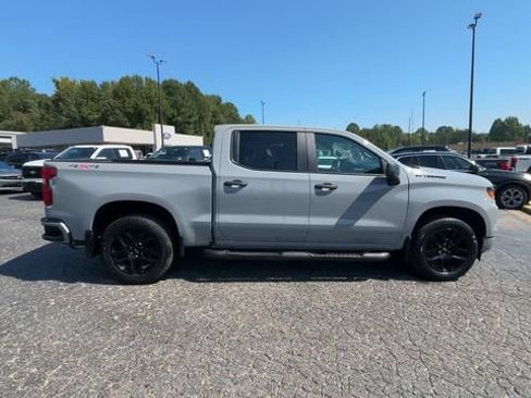 Used 2024 Chevrolet Silverado 1500 Custom AWD/4WD image 9