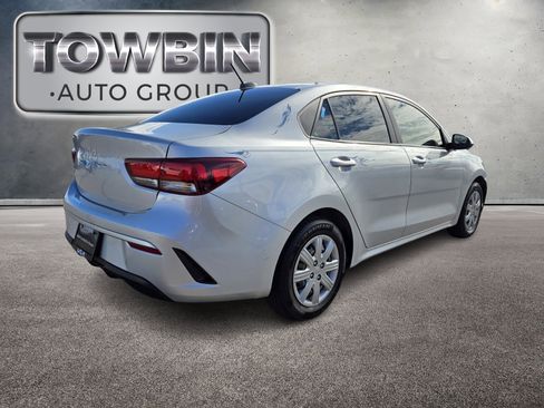 Certified 2022 Kia Rio S image 5