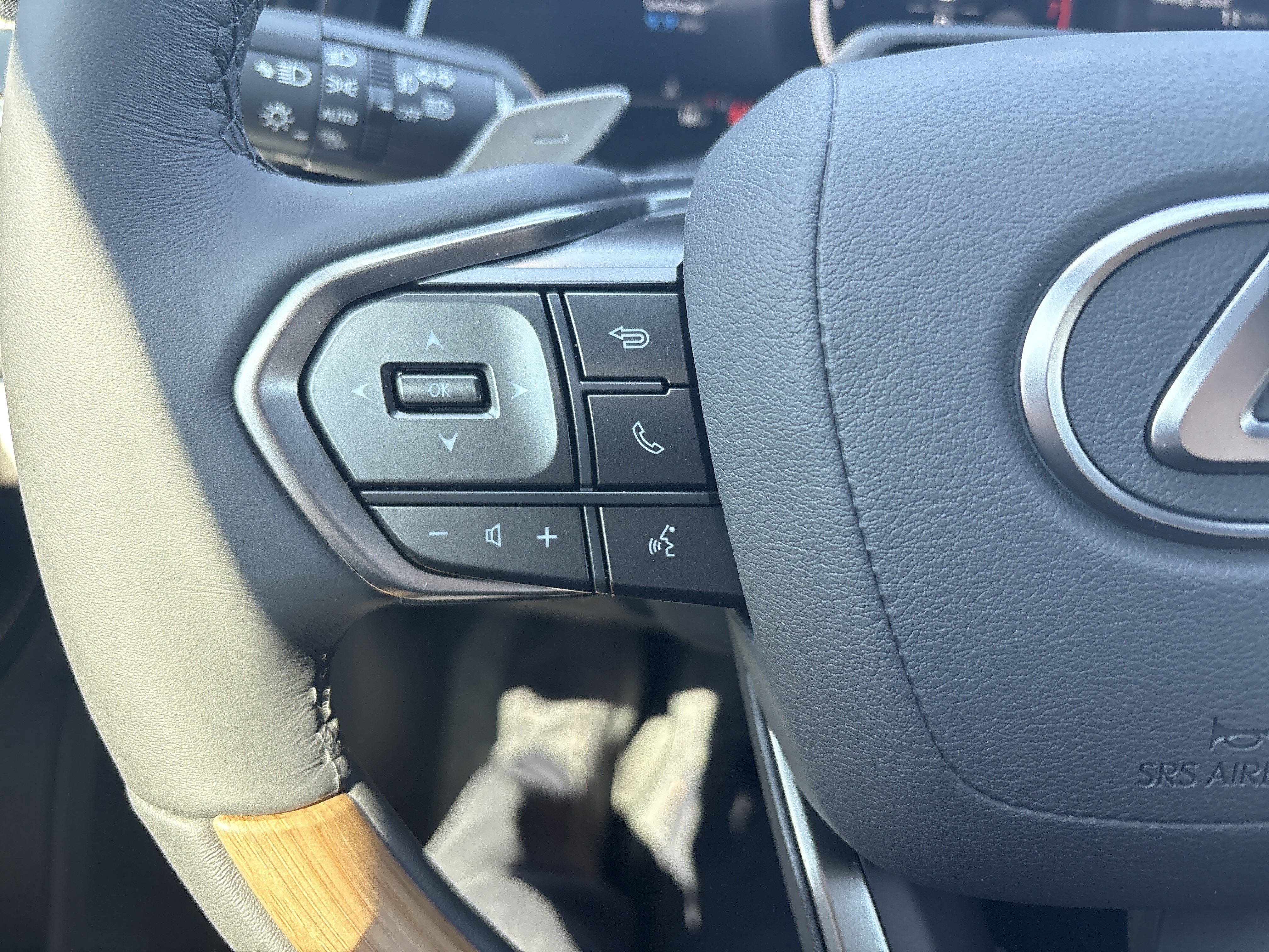 New 2026 Lexus RX 350 AWD image 18