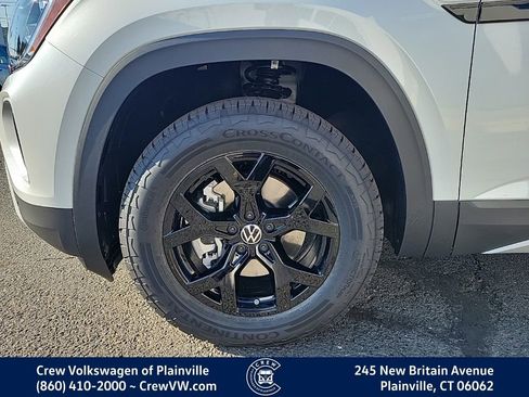 New 2026 Volkswagen Atlas Peak Edition image 7