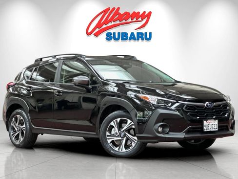 Used 2025 Subaru Crosstrek 2.5i Premium w/ Popular Package #3 AWD/4WD image 2