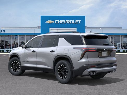 New 2026 Chevrolet Traverse Z71 w/ Enhanced Driving Package AWD/4WD image 3