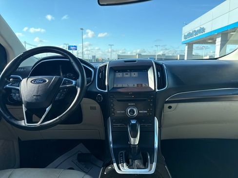 Used 2017 Ford Edge Titanium w/ Equipment Group 301A FWD image 15
