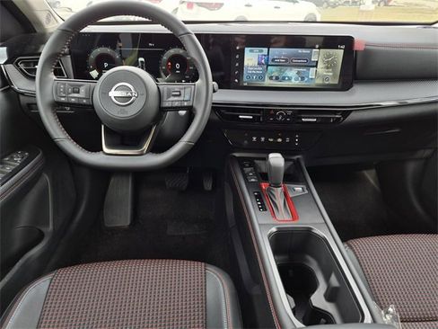 New 2025 Nissan Kicks SR image 11
