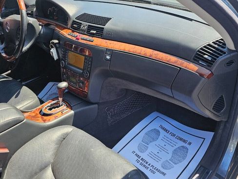 Used 2005 Mercedes-Benz S 500 4MATIC image 26