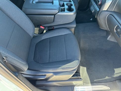 Used 2021 Chevrolet Silverado 1500 LT image 14