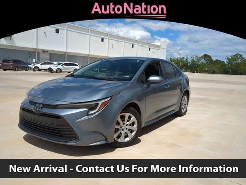 Used 2024 Toyota Corolla LE FWD image 1