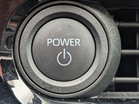 Used 2024 Toyota bZ4X Limited image 27