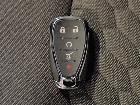 Used 2021 Chevrolet Equinox LT FWD image 32