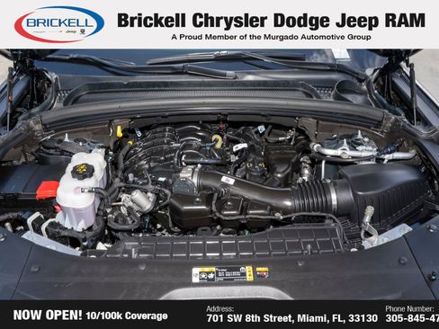 Used 2025 Jeep Grand Cherokee Limited image 34