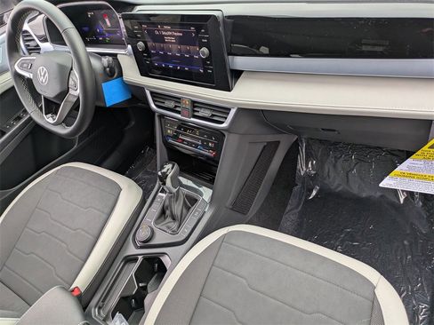 New 2026 Volkswagen Taos SE image 37