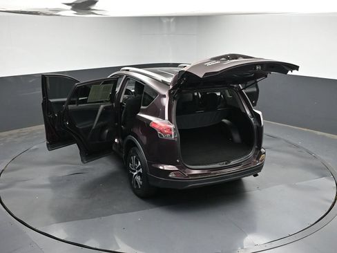 Used 2016 Toyota RAV4 LE FWD image 40
