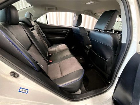 Used 2017 Toyota Corolla SE FWD image 25