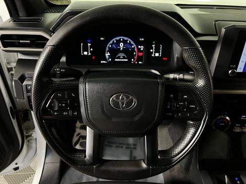 Used 2024 Toyota Tacoma SR AWD/4WD image 14