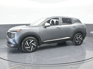 Used 2025 Nissan Kicks SV video 2