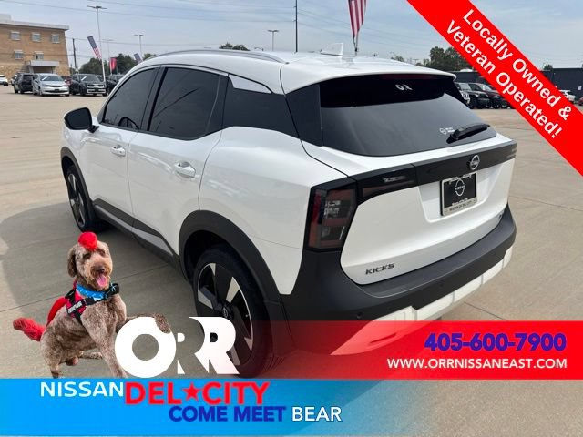 Used 2025 Nissan Kicks SR FWD image 3