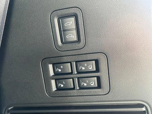 Certified 2025 Nissan Armada Platinum Reserve AWD/4WD image 28