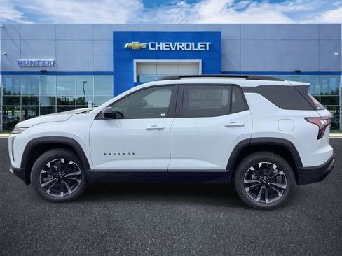 New 2026 Chevrolet Equinox RS w/ Convenience Package III AWD/4WD image 6