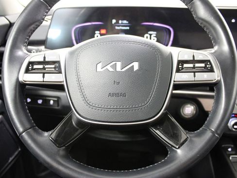 Used 2025 Kia Telluride S AWD/4WD image 24