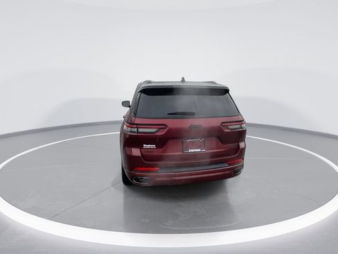 Used 2024 Jeep Grand Cherokee L Summit image 16