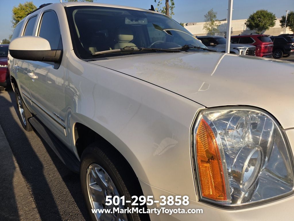 Used 2013 GMC Yukon SLT w/ SLT-2 Equipment Package RWD image 9