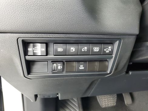 Used 2023 Toyota Tundra Limited w/ Power Package AWD/4WD image 23