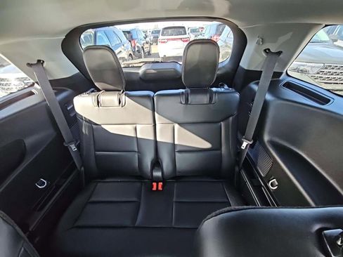 Used 2023 Ford Explorer XLT w/ Equipment Group 202A image 9