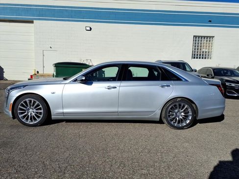 Used 2019 Cadillac CT6 Luxury w/ Driver Awareness Package image 2