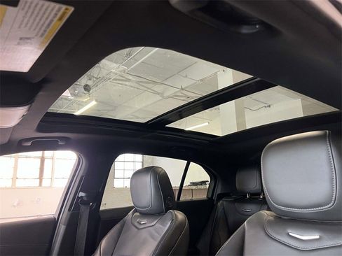 Certified 2023 Cadillac XT4 Luxury w/ Cold Weather Package AWD/4WD image 15