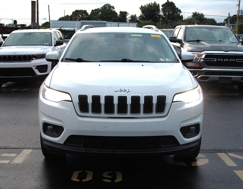 Certified 2020 Jeep Cherokee Latitude Plus w/ Cold Weather Group AWD/4WD image 9