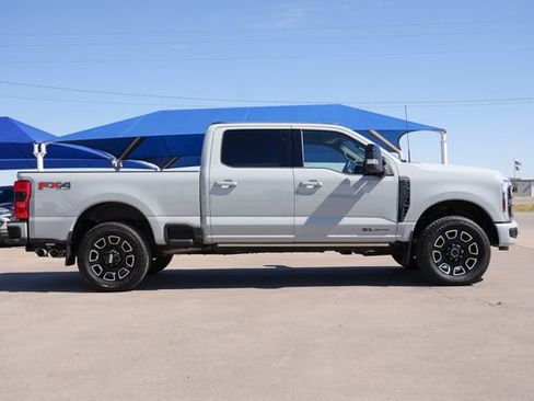 Used 2025 Ford F250 Platinum AWD/4WD image 3