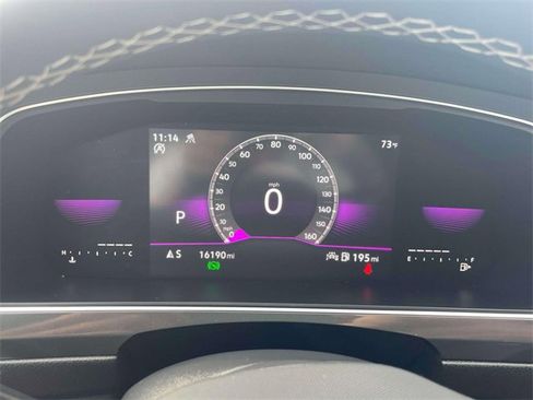 Used 2022 Volkswagen Tiguan SE R-Line image 25