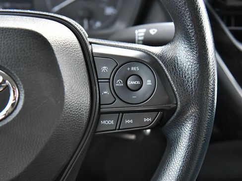 Used 2024 Toyota Corolla LE image 29