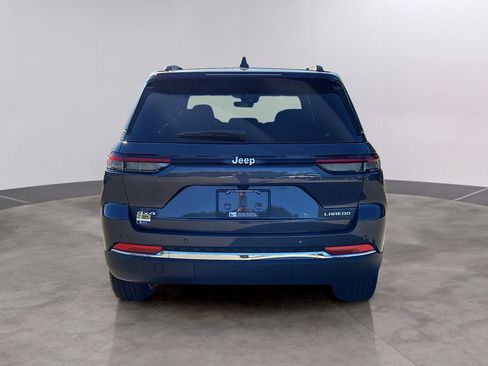 Used 2025 Jeep Grand Cherokee Laredo X image 5