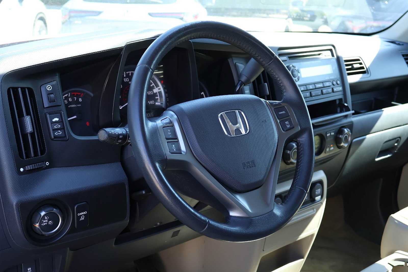 Used 2013 Honda Ridgeline RTL image 2