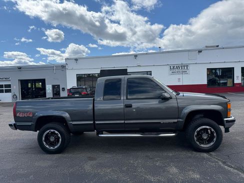 Used 2000 Chevrolet Silverado 2500 4x4 Extended Cab image 13